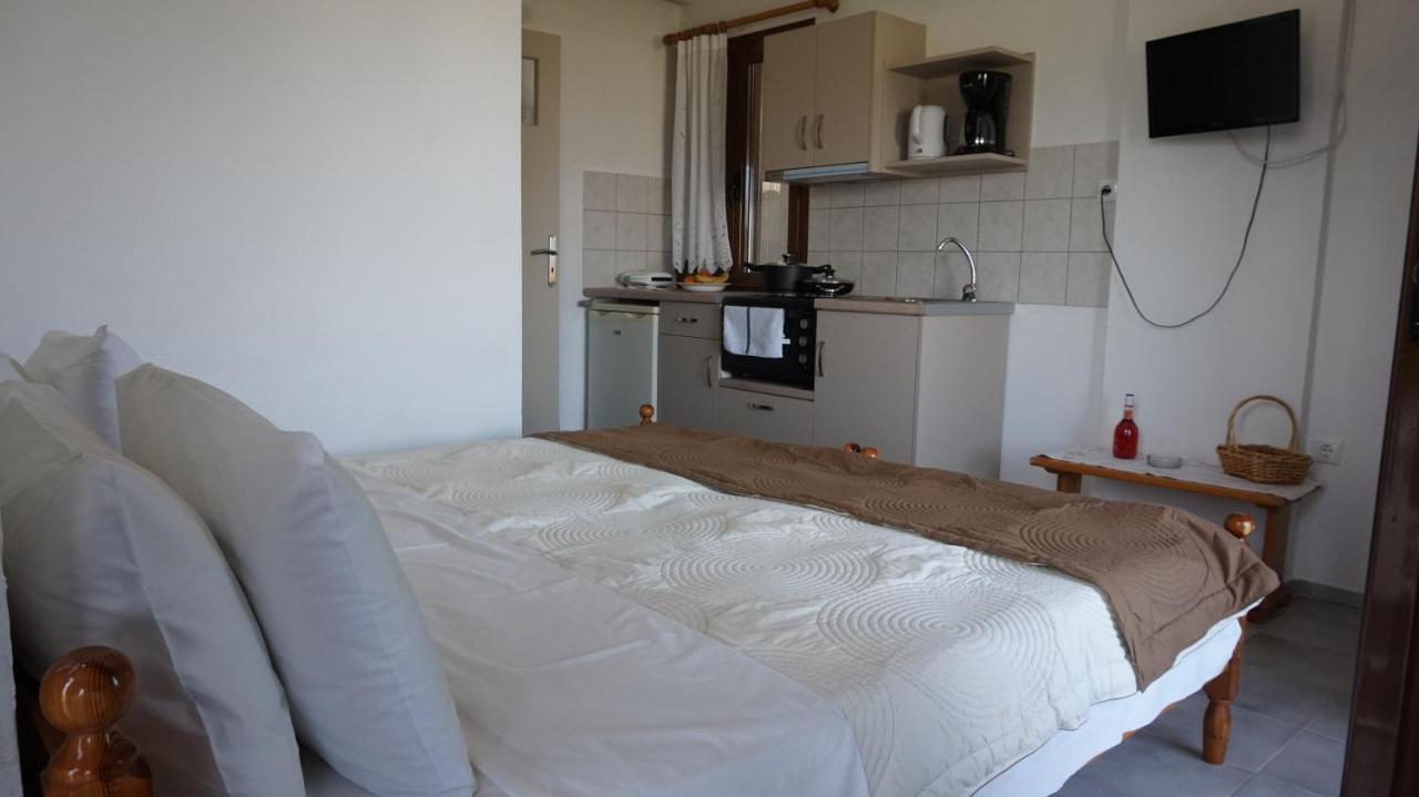 Stella Rooms Kardhamili Buitenkant foto